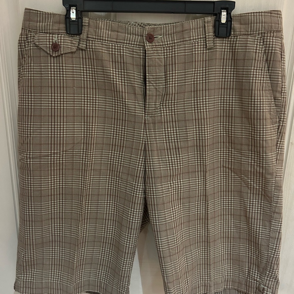 Eddie Bauer Tan Plaid Women's Shorts